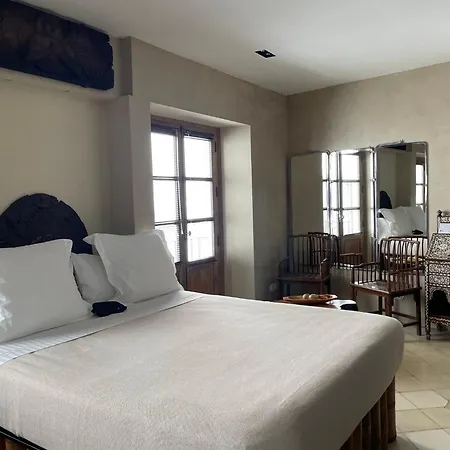 Hotel Hospederia 16 (adults Only) *
